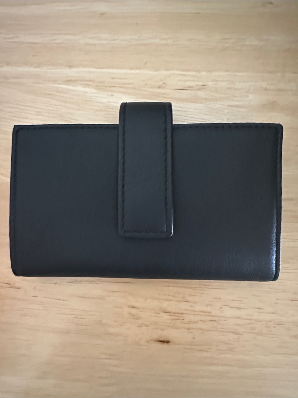 Simply Vera Vera Wang Black Leather Snap Closure Wallet